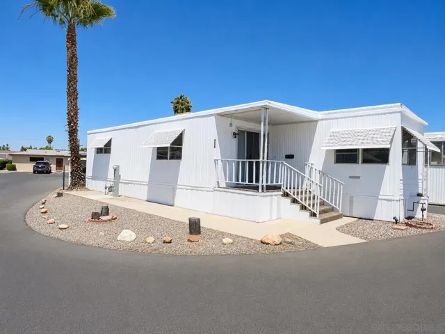 410 S 1st St 106, El Cajon, California 92019