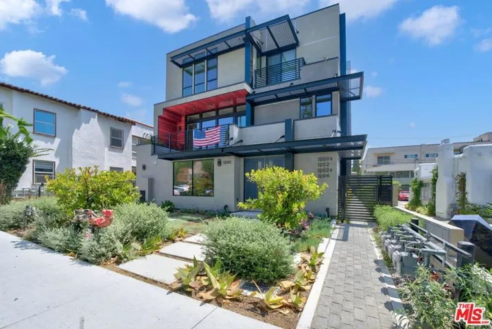 1204 N Orange Grove Avenue, West Hollywood, California 90046