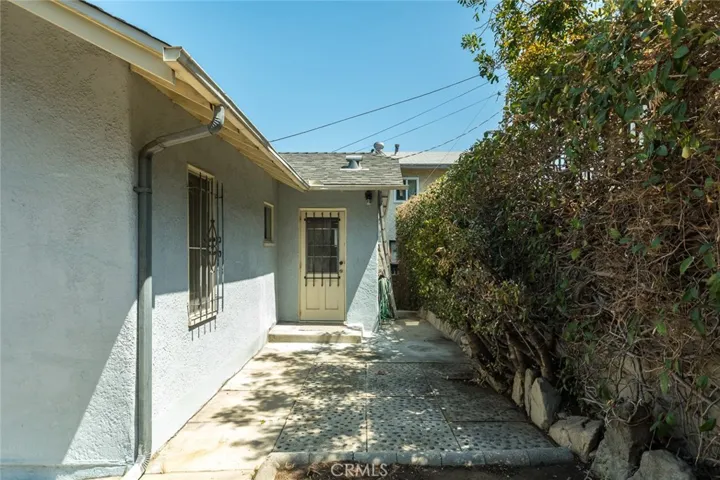 Back door to yard