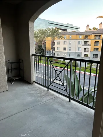 1356 Scholarship, Irvine, California 92612