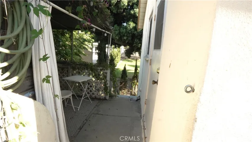 6237 Haviland, Whittier, California 90601