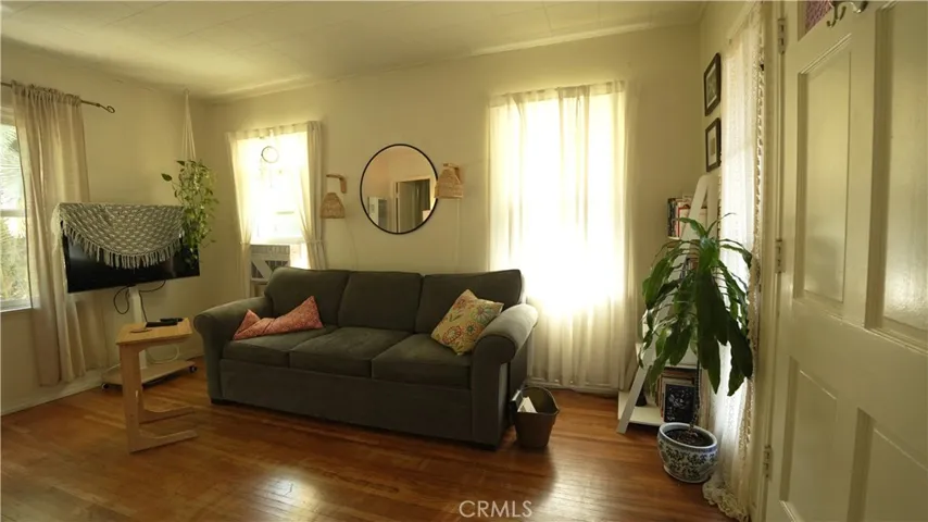 6237 Haviland, Whittier, California 90601