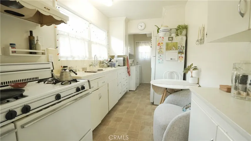 6237 Haviland, Whittier, California 90601