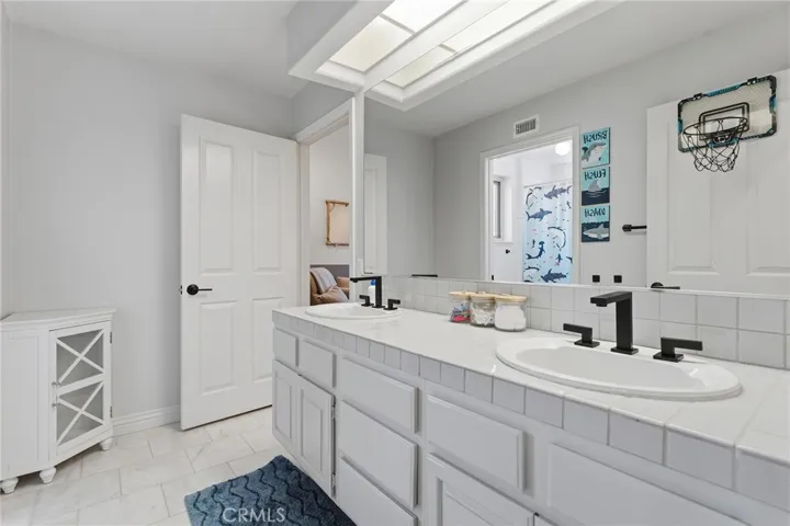 756 Cedar Point Place, Westlake Village, California 91362