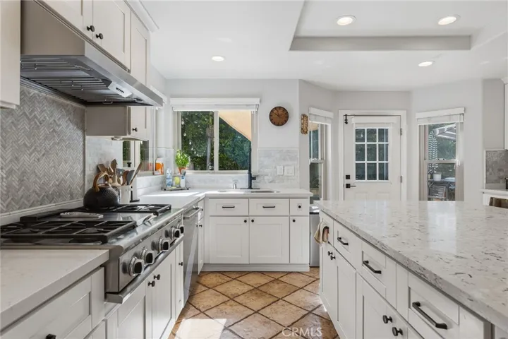 756 Cedar Point Place, Westlake Village, California 91362