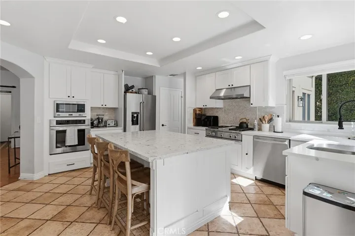 756 Cedar Point Place, Westlake Village, California 91362
