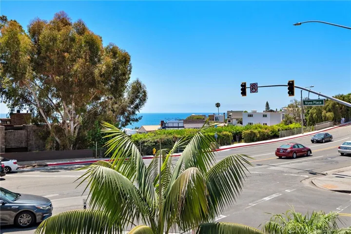 201 Nyes Place, Laguna Beach, California 92651