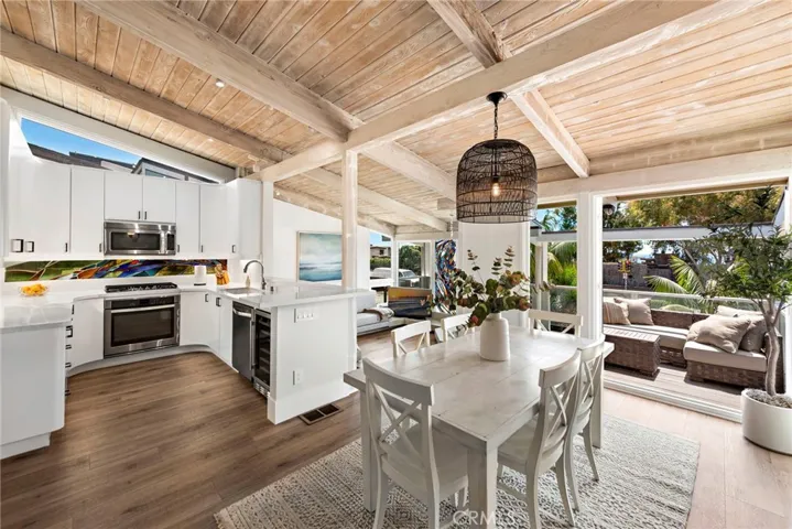 201 Nyes Place, Laguna Beach, California 92651