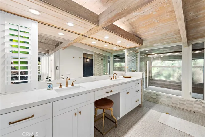 201 Nyes Place, Laguna Beach, California 92651