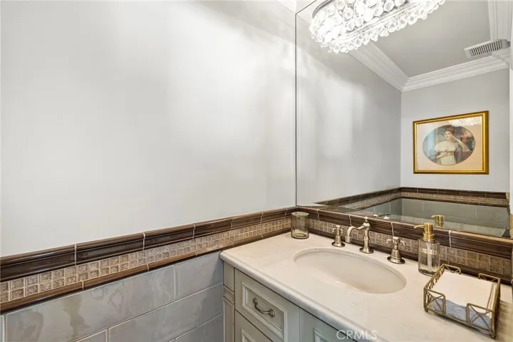 104 Blue Lagoon, Laguna Beach, California 92651