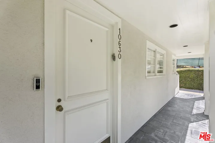 10630 Somma Way, Los Angeles, California 90077