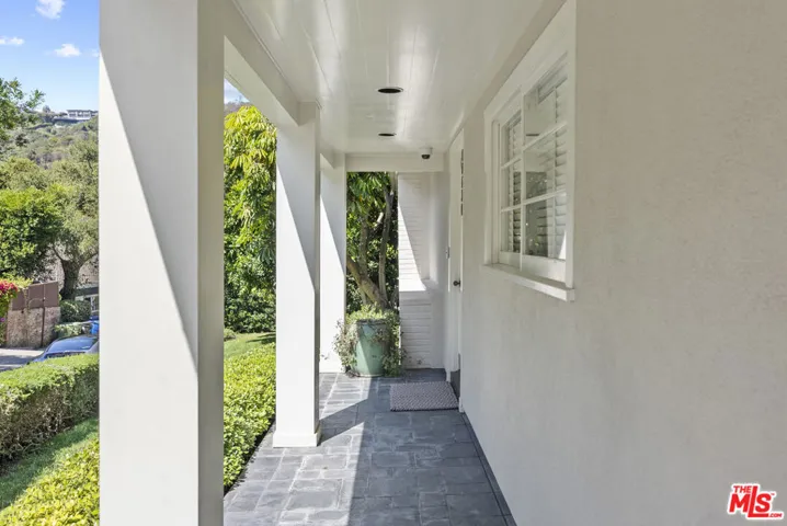 10630 Somma Way, Los Angeles, California 90077