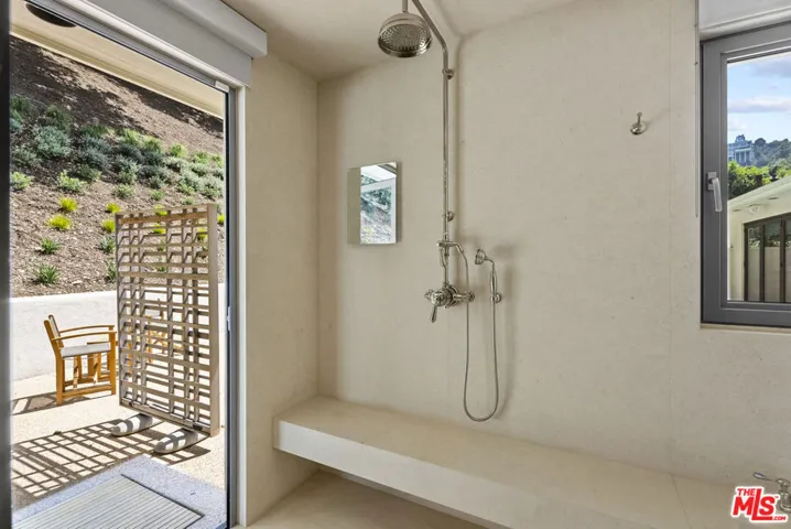 10630 Somma Way, Los Angeles, California 90077