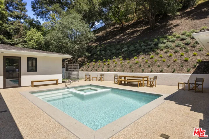 10630 Somma Way, Los Angeles, California 90077