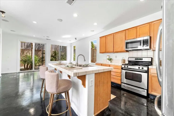 21 La Jolla Street, Watsonville, California 95076