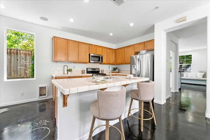 21 La Jolla Street, Watsonville, California 95076