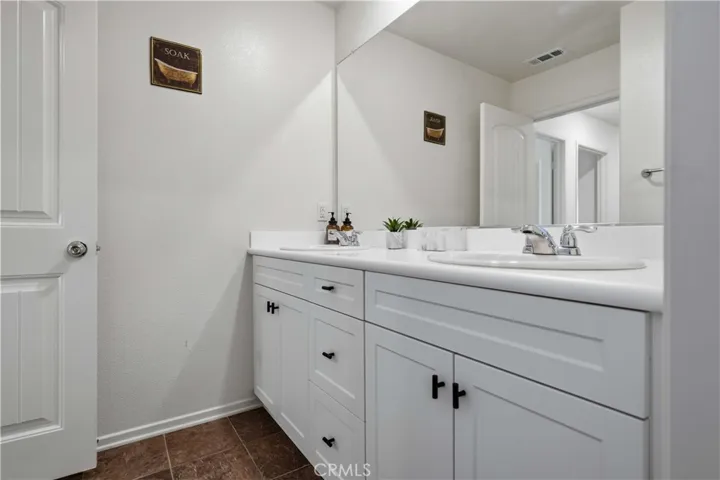 30405 Village Terrace, Menifee, California 92584