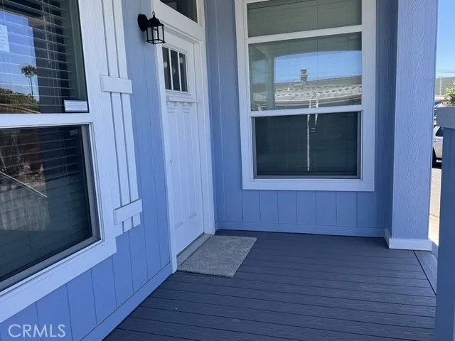 view of front entry/front door