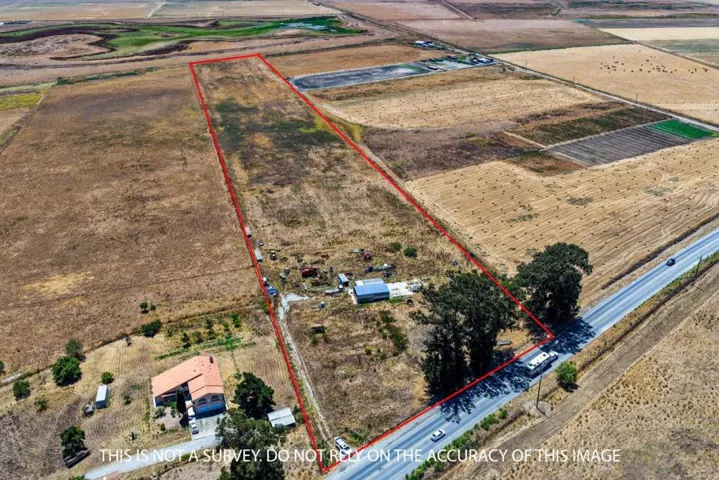 4688 Pacheco Pass Highway, Gilroy, California 95020