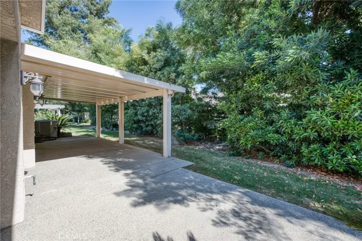 2997 W Silverhill, Fresno, California 93711
