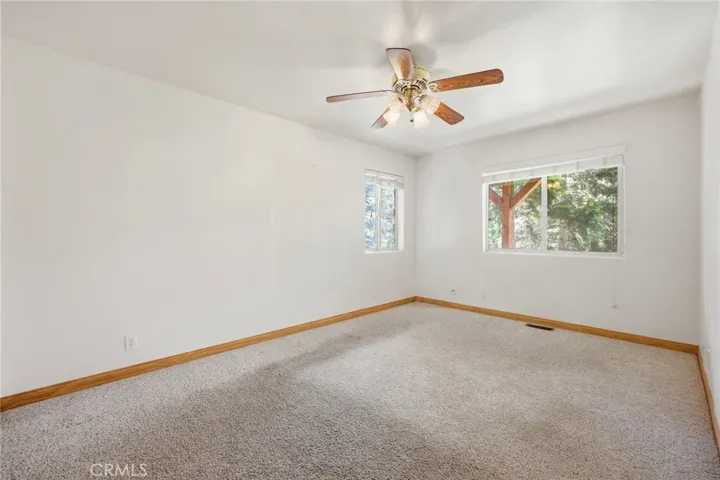 915 Brentwood Drive, Lake Arrowhead, California 92352