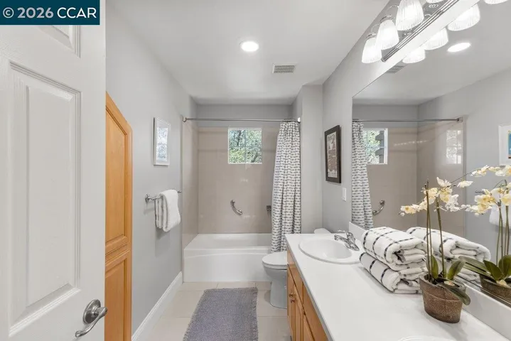 11183 Brittany Ln, Dublin, California 94568