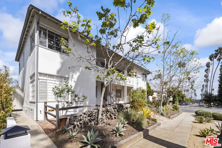 751 18th Street A, Santa Monica, California 90402