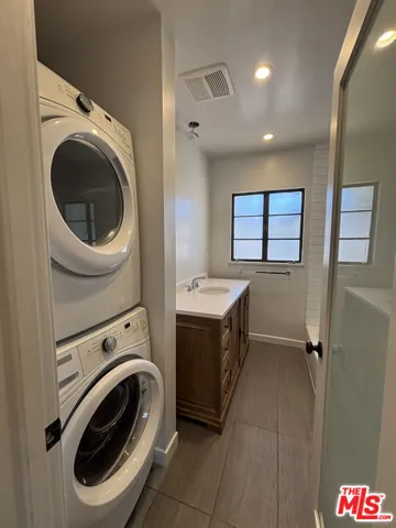 751 18th Street A, Santa Monica, California 90402