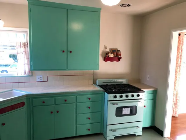 1006 Seabright Avenue, Santa Cruz, California 95062