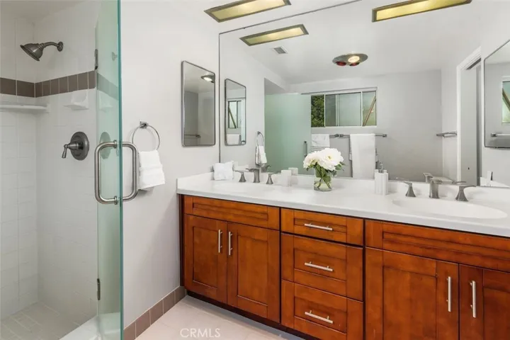 2206 Canyon, Arcadia, California 91006