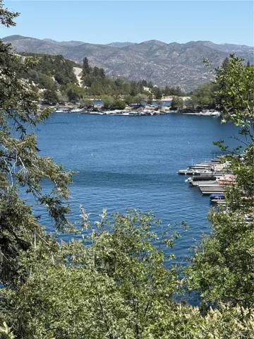 28838 Palisades, Lake Arrowhead, California 92352