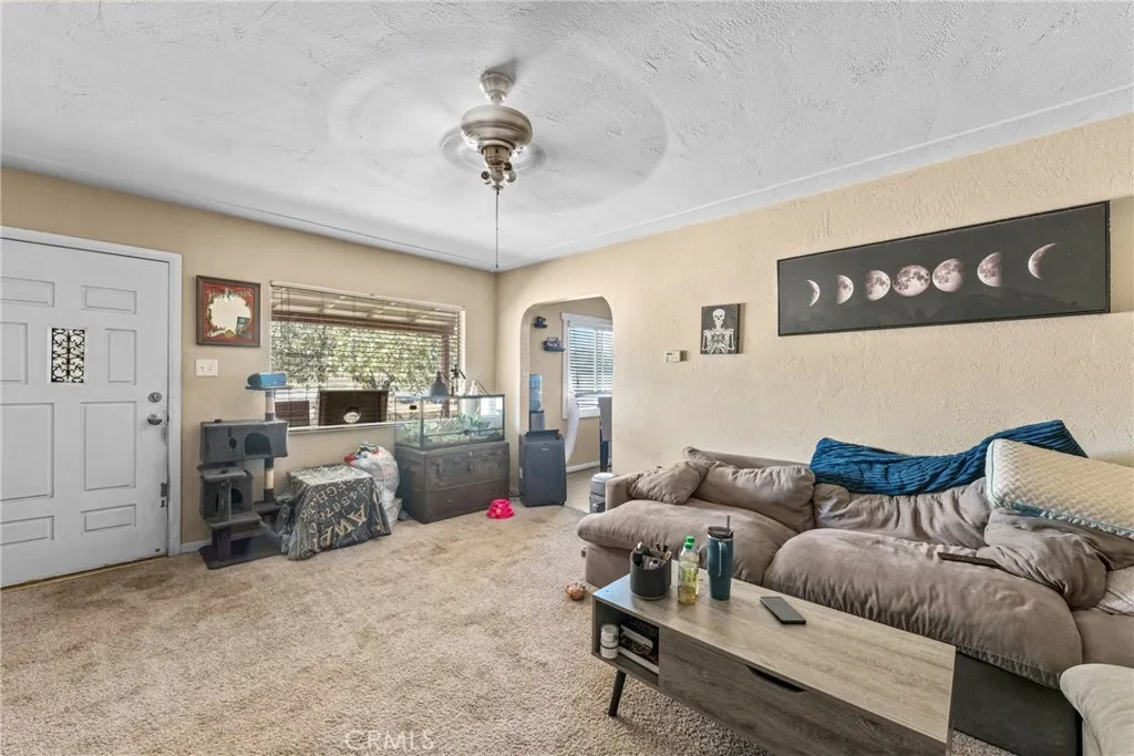 32911 Avenue E, Yucaipa, California 92399 — photo 4