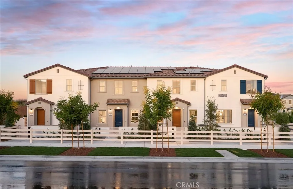 4243 E Honeybee Paseo