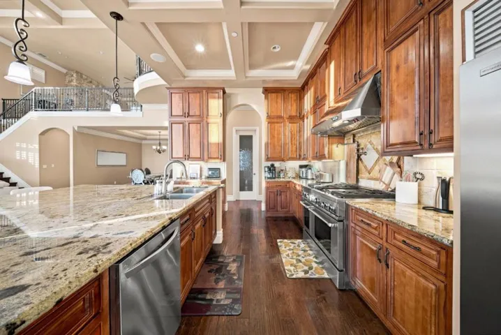 477 Serpa Way, Folsom, California 95630
