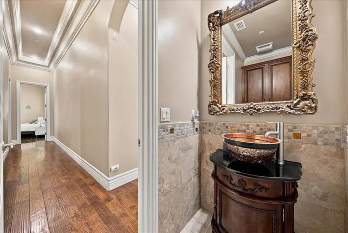 477 Serpa Way, Folsom, California 95630