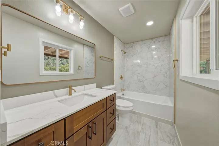 1603 New Long Valley, Clearlake Oaks, California 95423