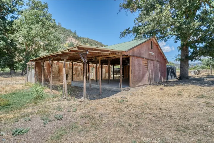 1603 New Long Valley, Clearlake Oaks, California 95423