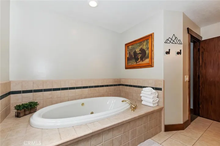 4335 Sand Canyon Road, Big Bear Lake, California 92315