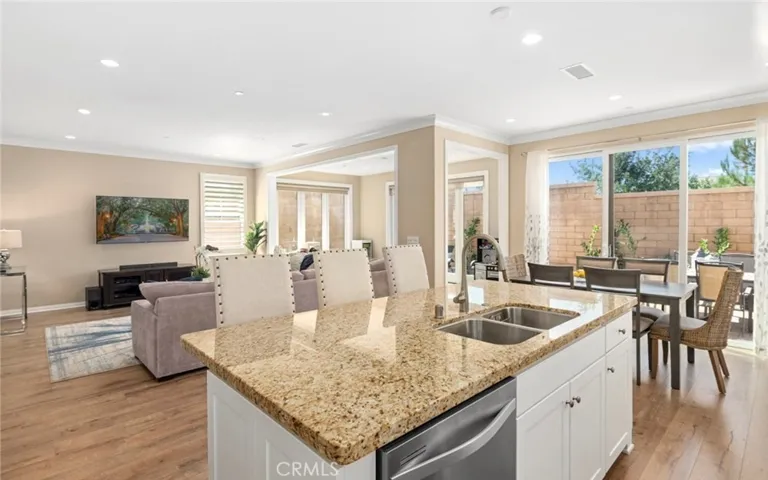 56 Island Carol, Irvine, California 92620