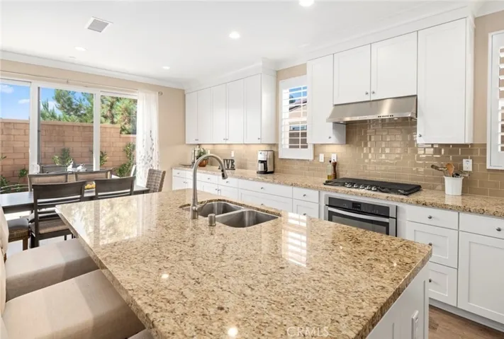 56 Island Carol, Irvine, California 92620