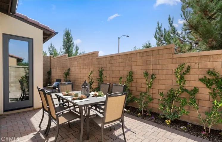 56 Island Carol, Irvine, California 92620