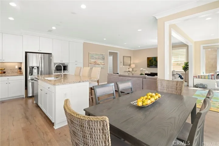56 Island Carol, Irvine, California 92620