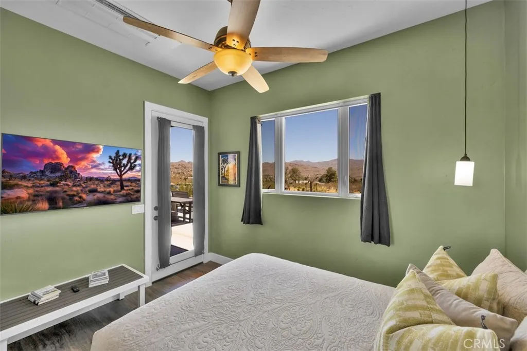 Primary suite in the guest house