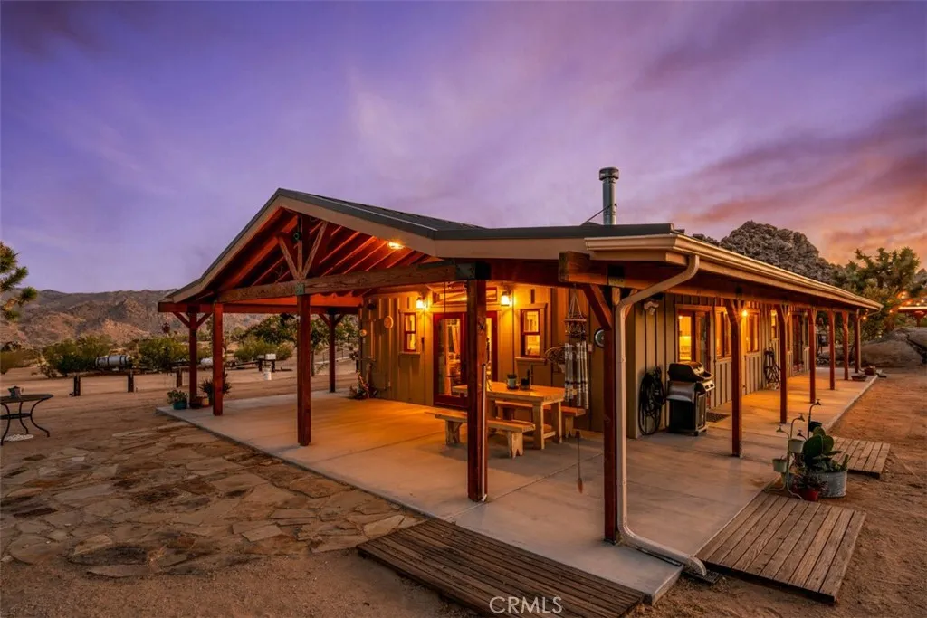 View showcasing both the east and north porches