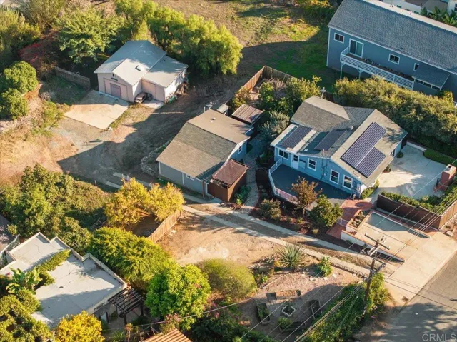 697 Ocean View Avenue, Encinitas, California 92024