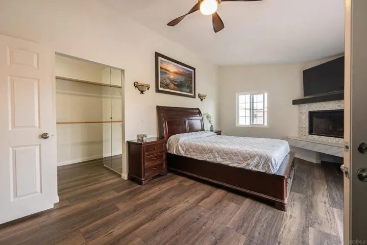 444 Avalon Dr., Vista, California 92084
