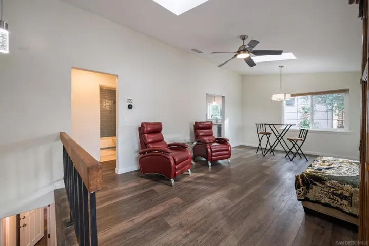 444 Avalon Dr., Vista, California 92084