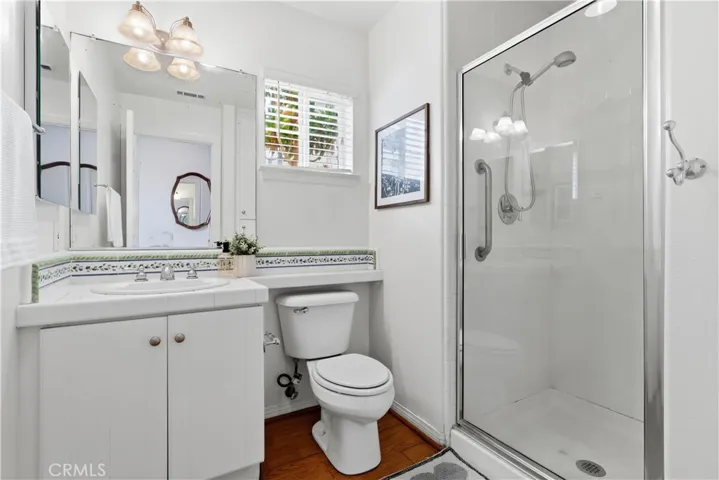 DOWNSTAIRS BATHROOM