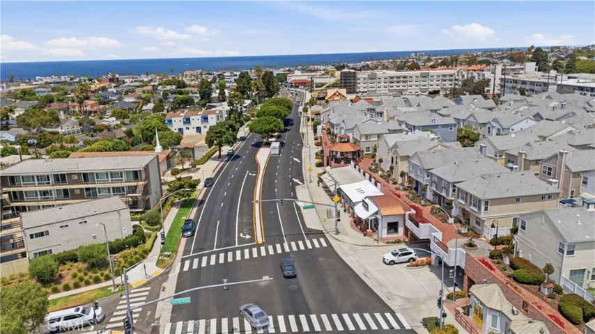 5-6 BLOCKS TO OCEAN