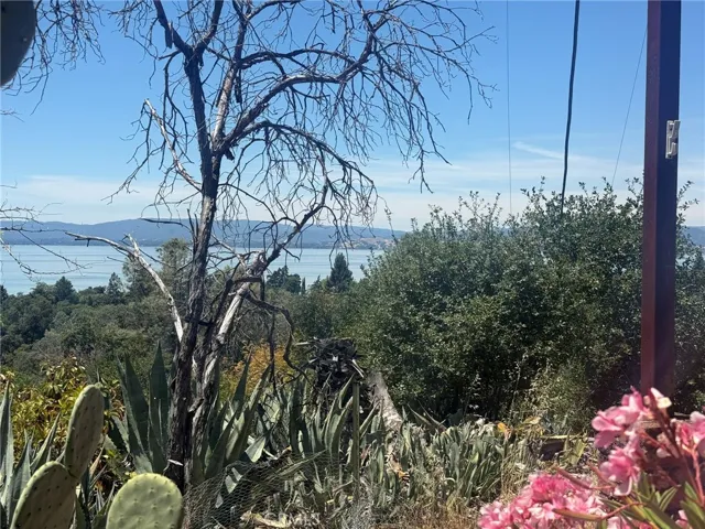 3855 Lakeview, Lucerne, California 95458